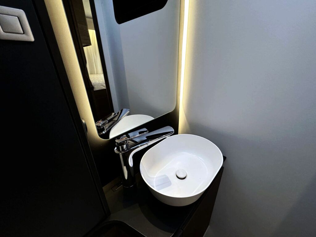 Adria Coral Supreme 670 SL