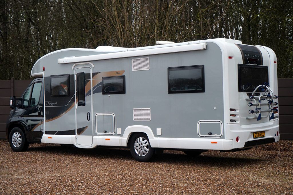 Bailey Autograph 81-6