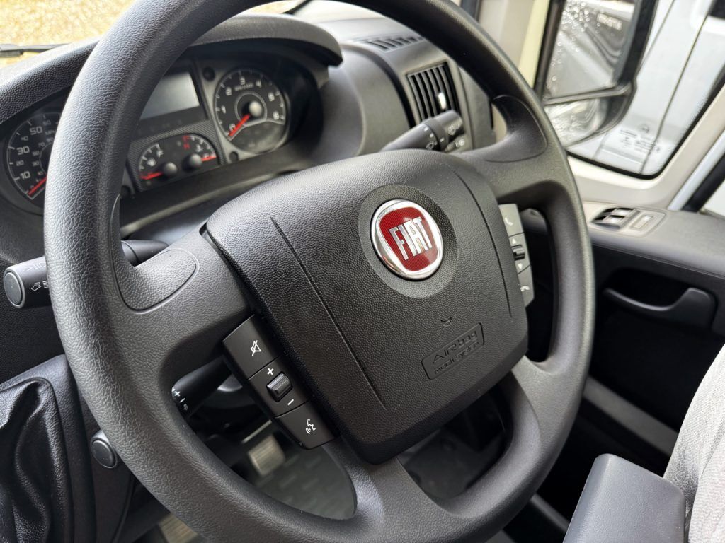 Elddis Autoquest CV20