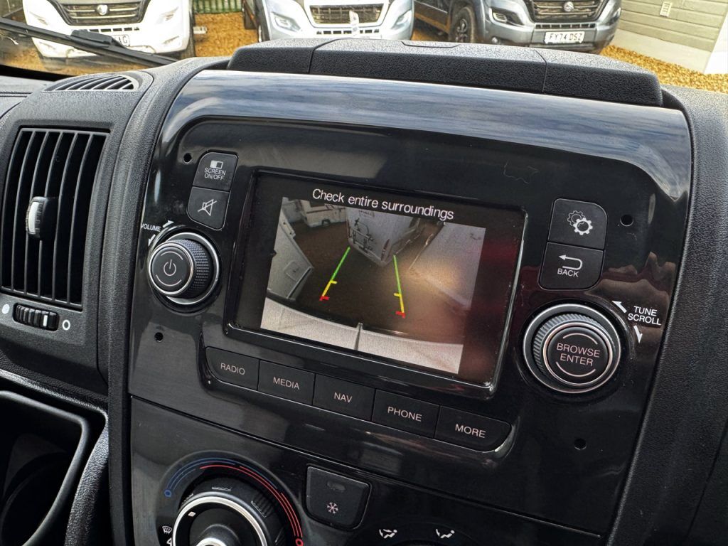 Elddis Autoquest CV20