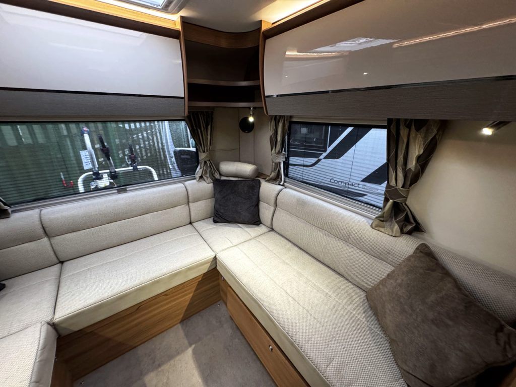 Bailey Autograph 81-6