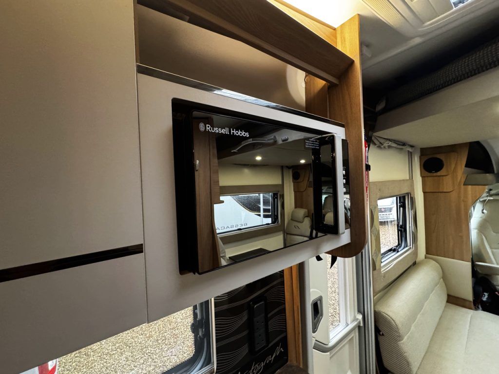 Bailey Autograph 81-6