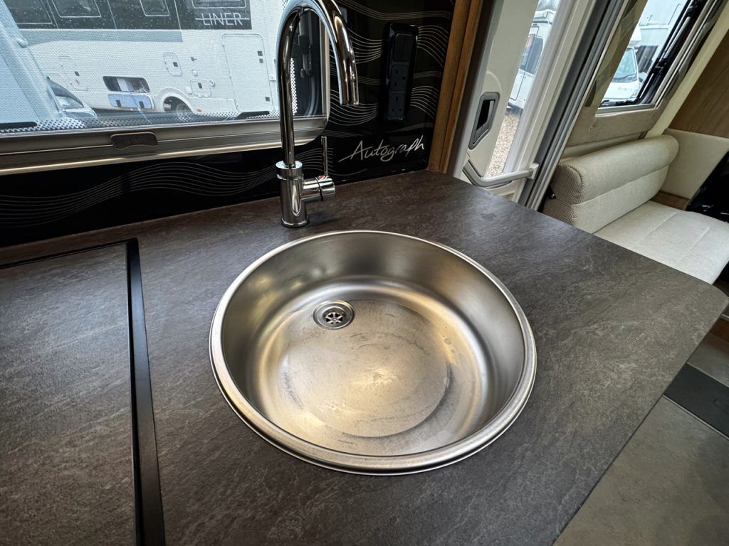 Bailey Autograph 81-6