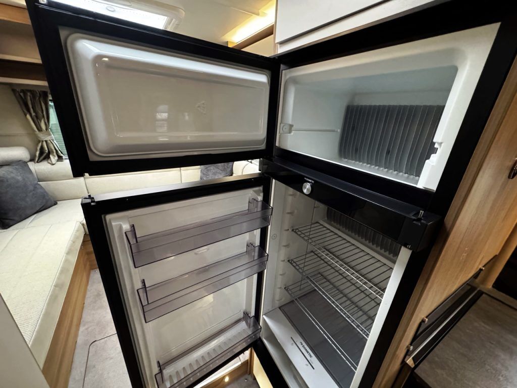 Bailey Autograph 81-6