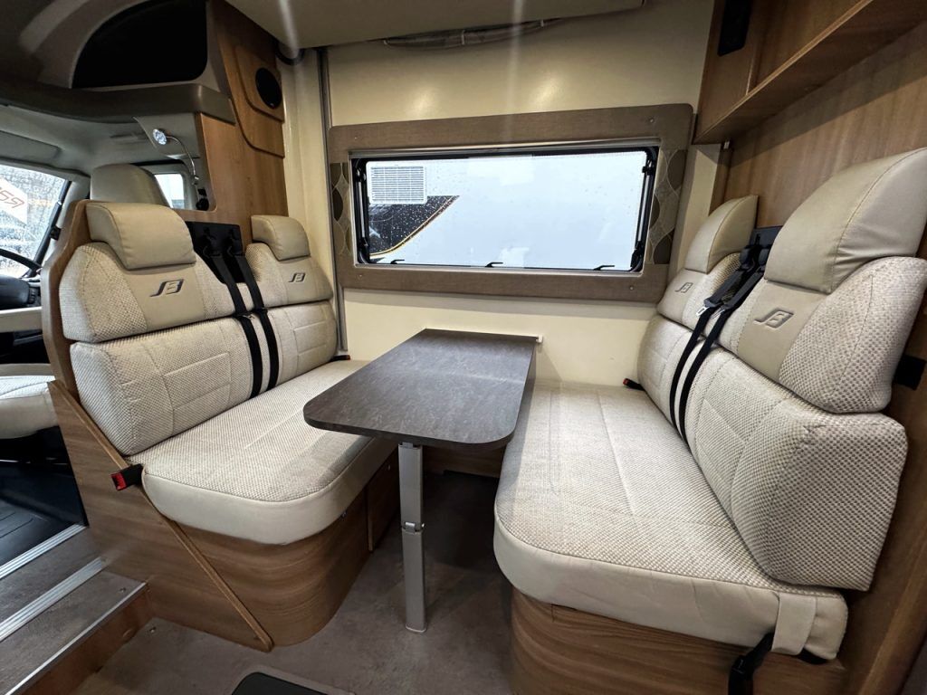 Bailey Autograph 81-6