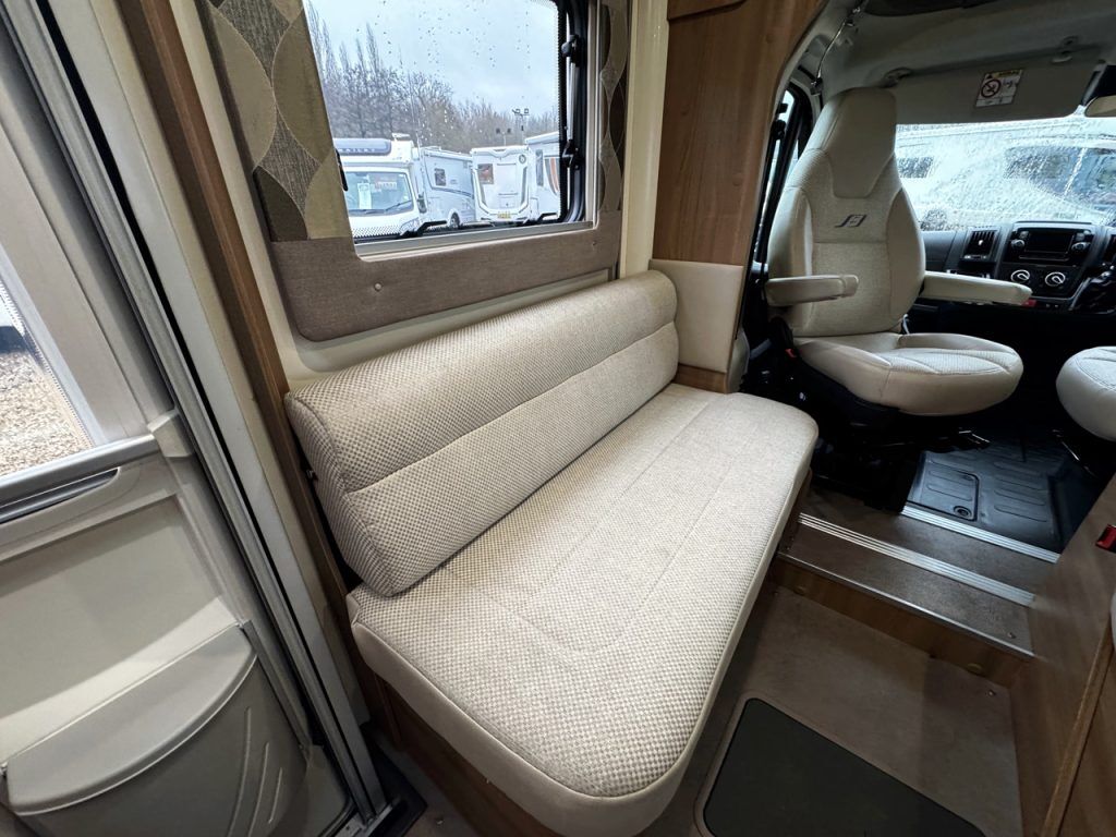 Bailey Autograph 81-6