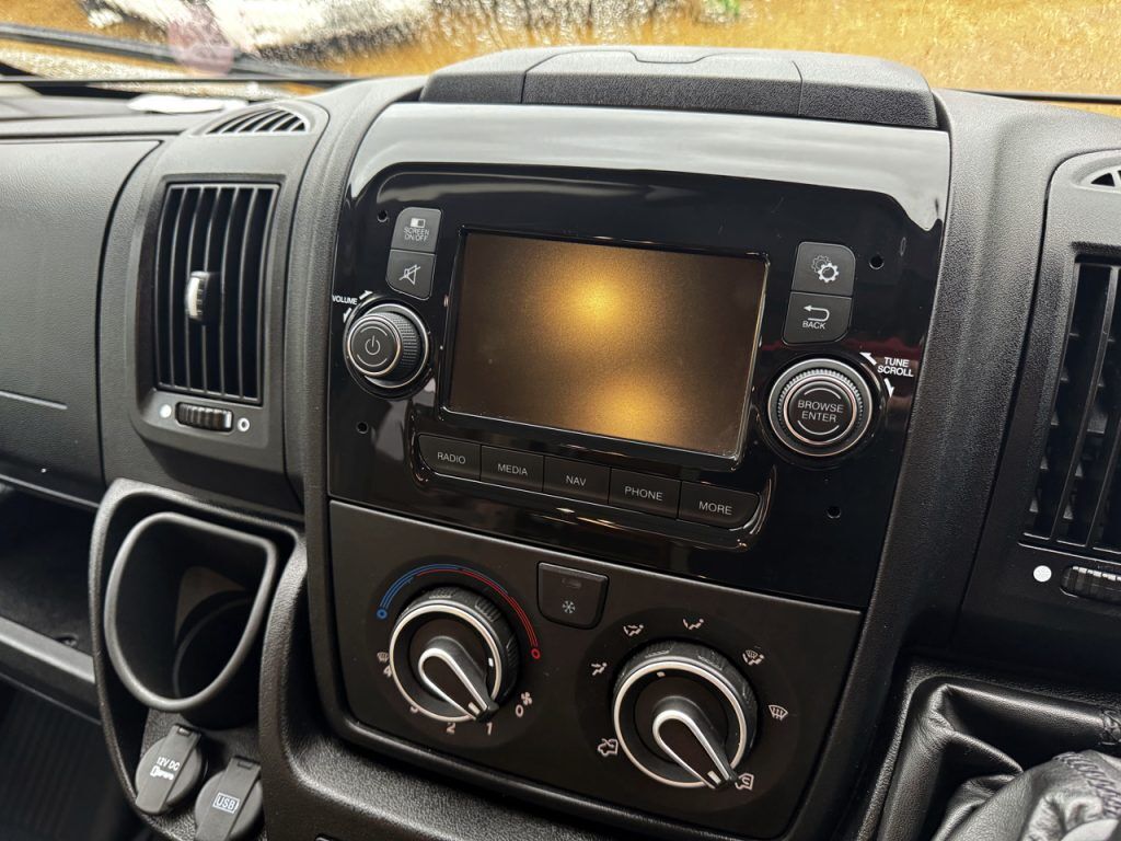 Bailey Autograph 81-6