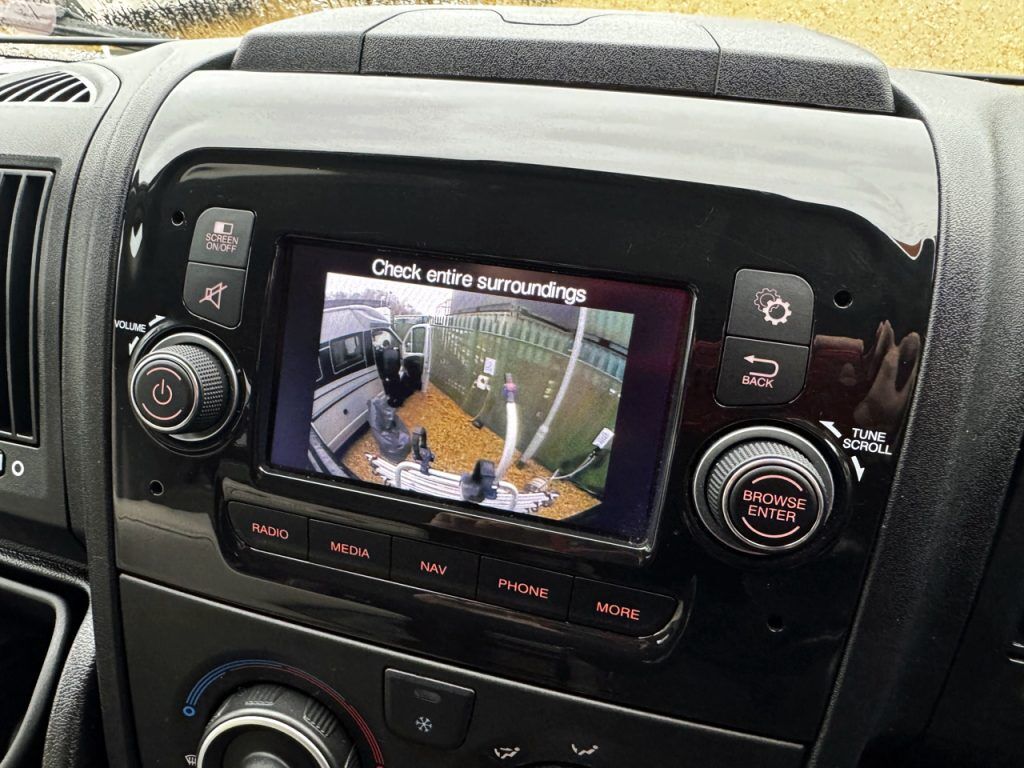 Bailey Autograph 81-6