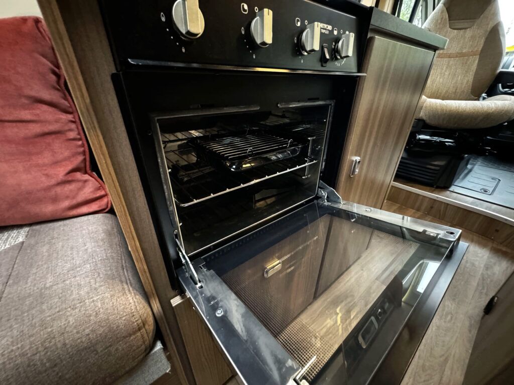 Swift Champagne 122