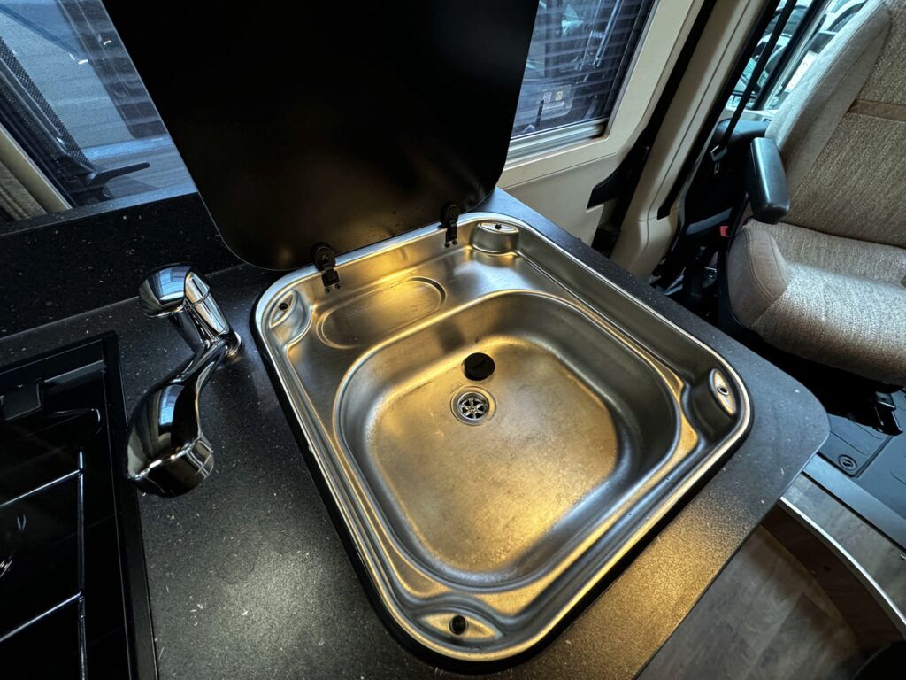 Swift Champagne 122