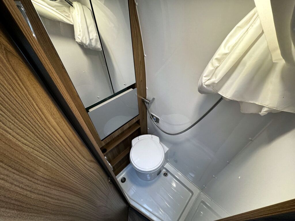 Swift Champagne 122