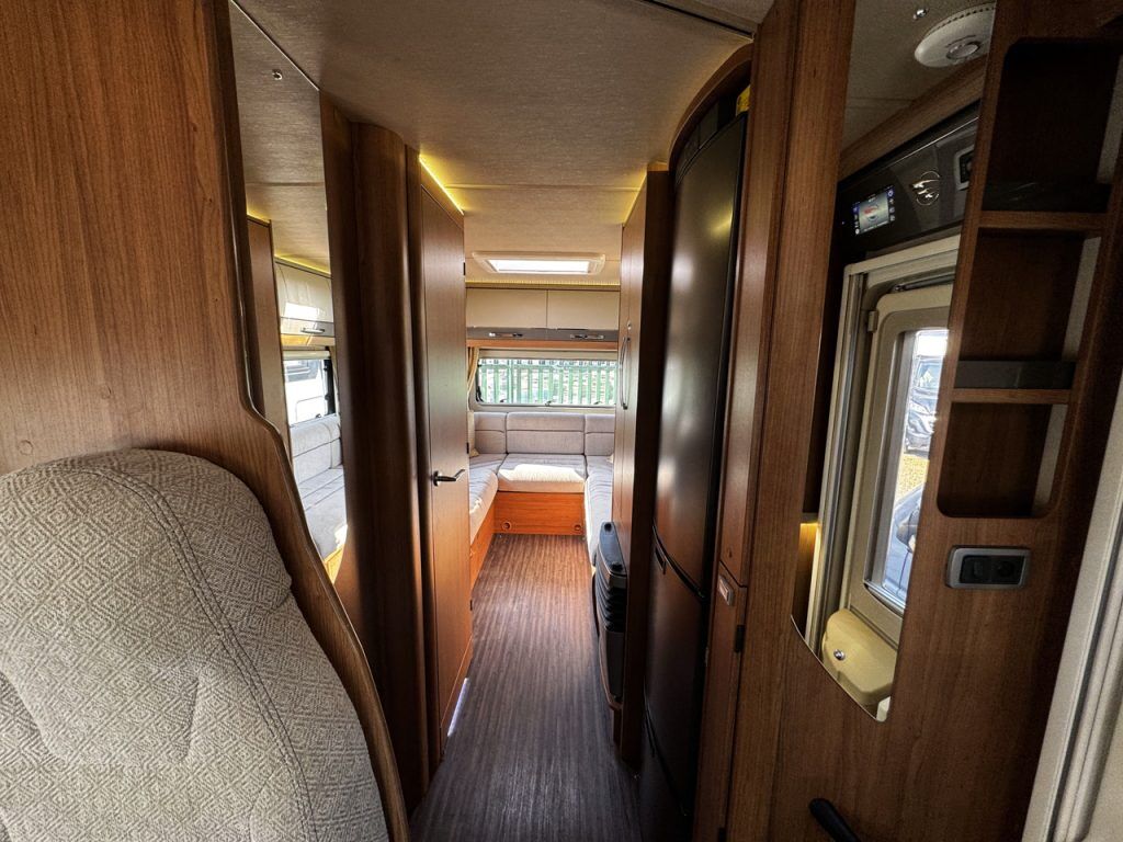 Auto-Trail Scout