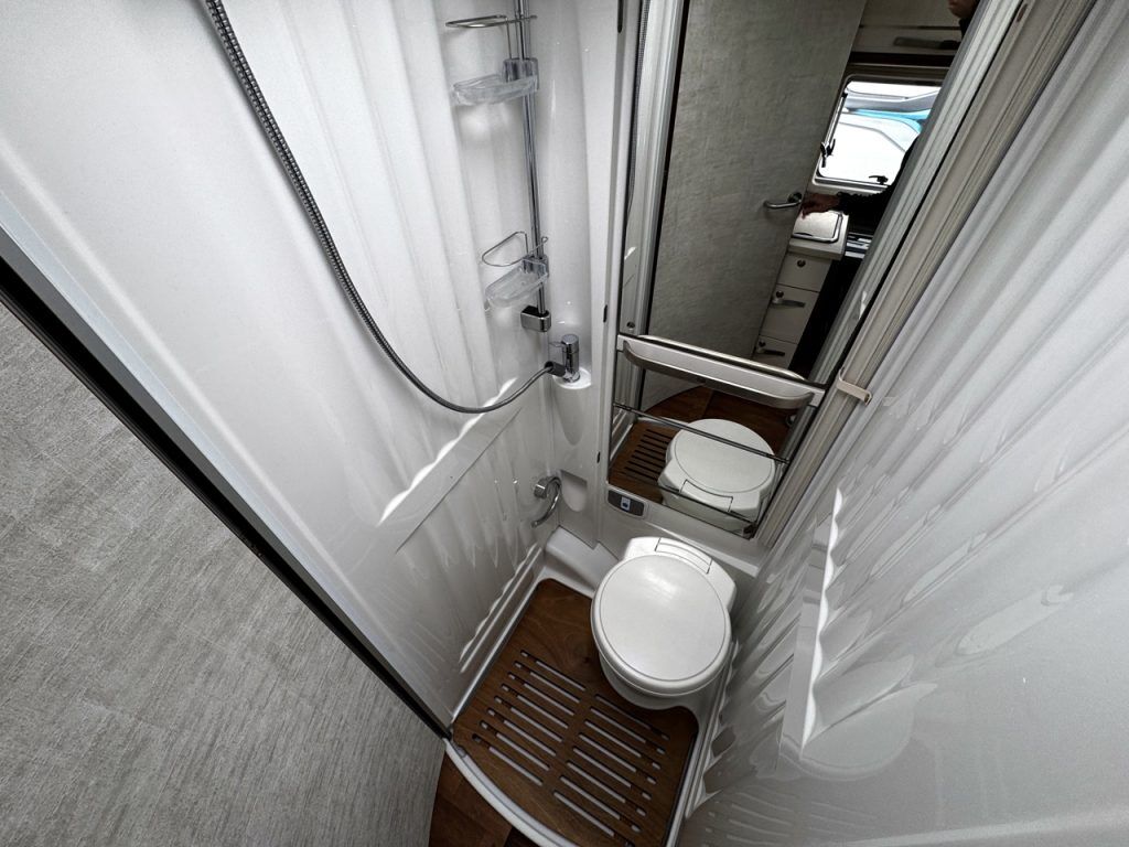 Hymer Exsis-T 414