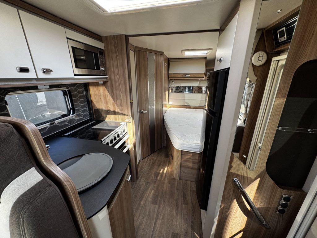 Swift Bolero 684FB
