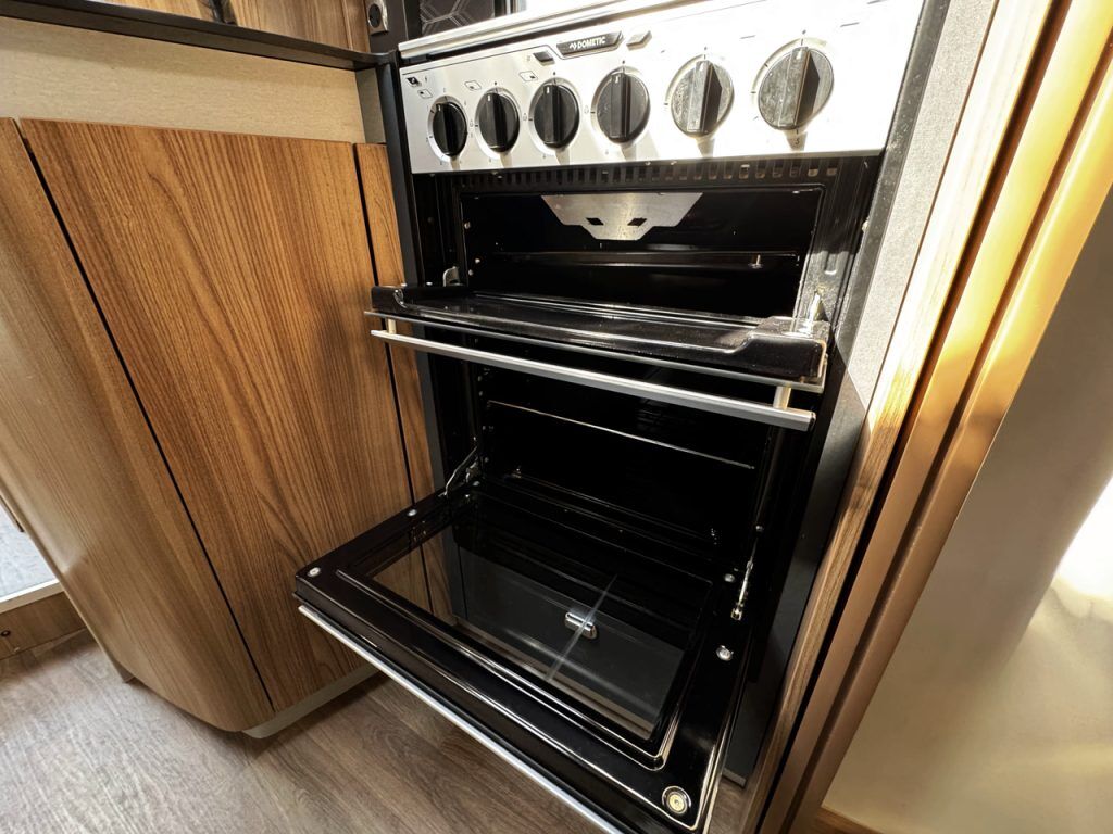 Swift Bolero 684FB