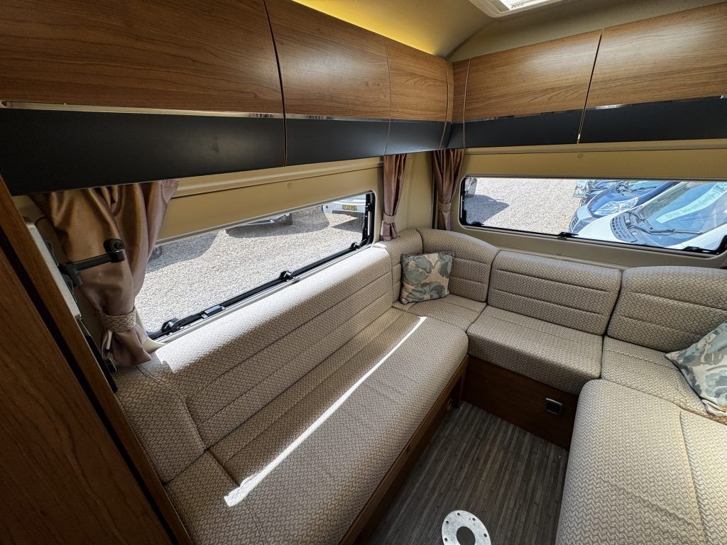 Auto-Trail V-Line 610 2015