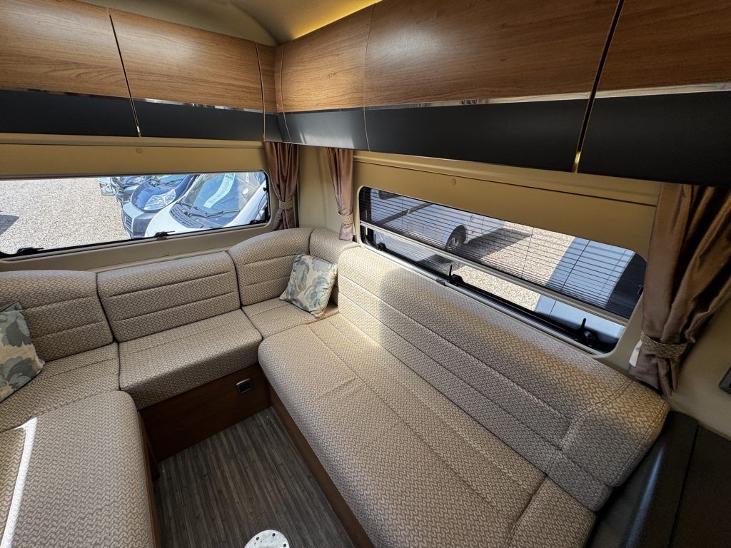 Auto-Trail V-Line 610 2015