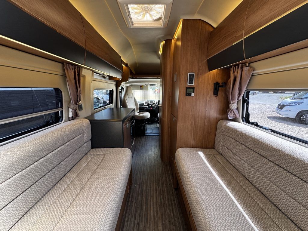 Auto-Trail V-Line 610 2015