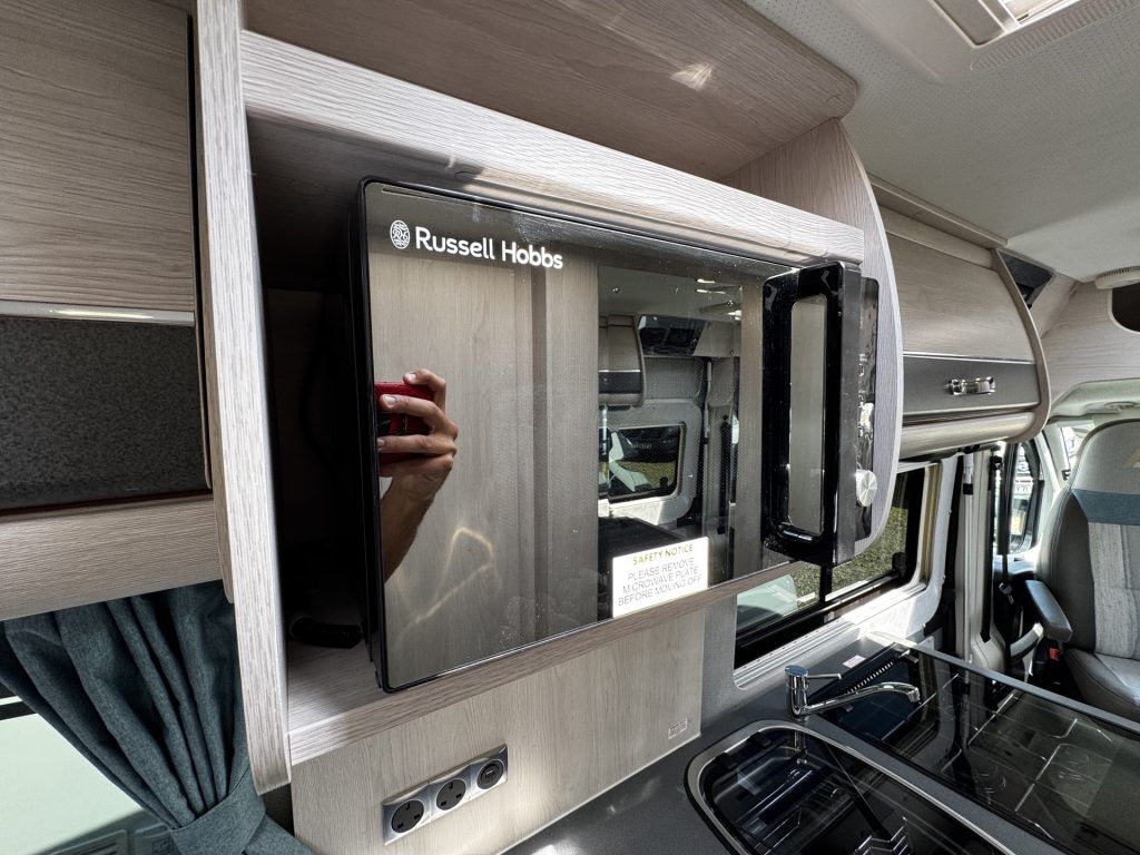 Auto-Sleepers Warwick XL 2021