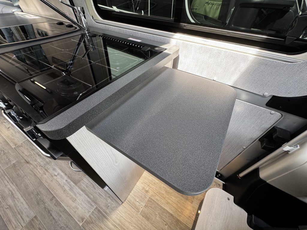Auto-Sleepers Warwick XL 2021