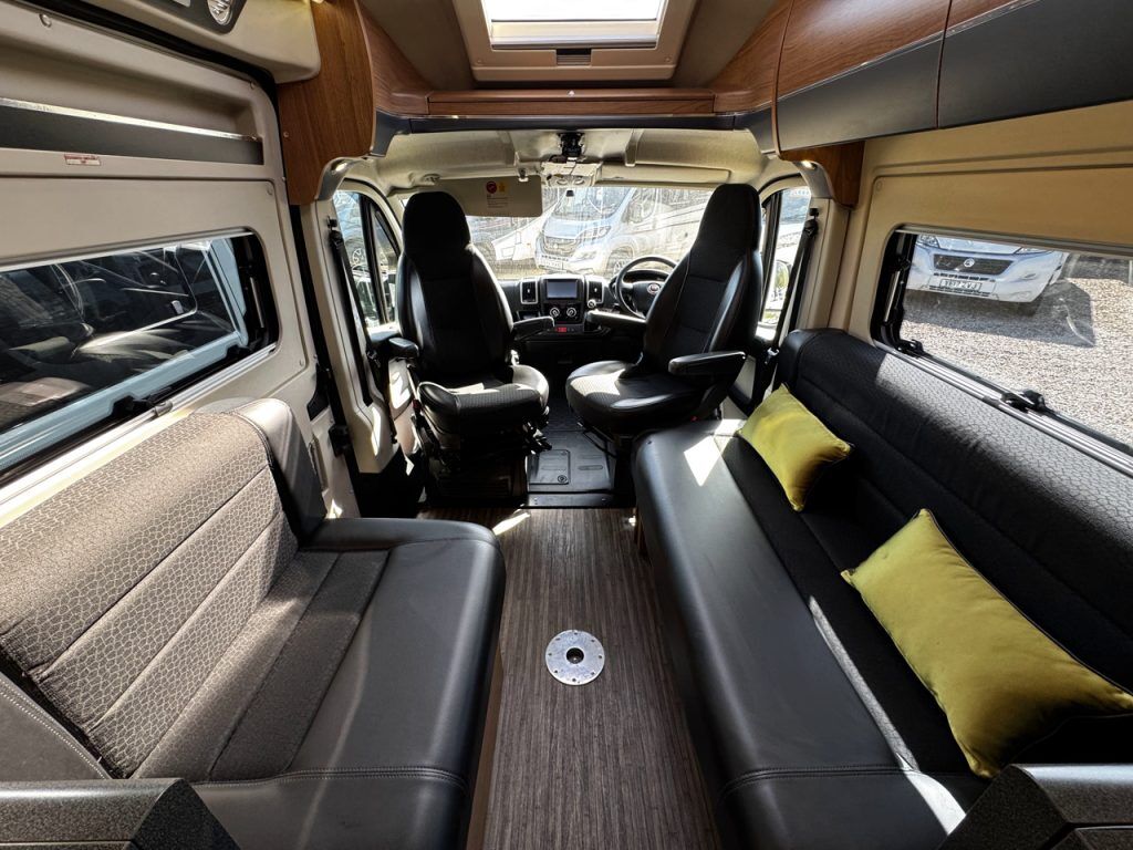Auto-Trail V-Line 600
