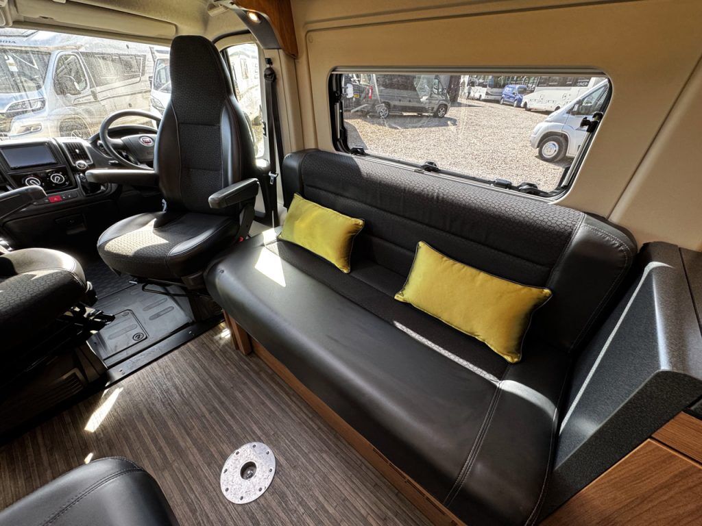 Auto-Trail V-Line 600