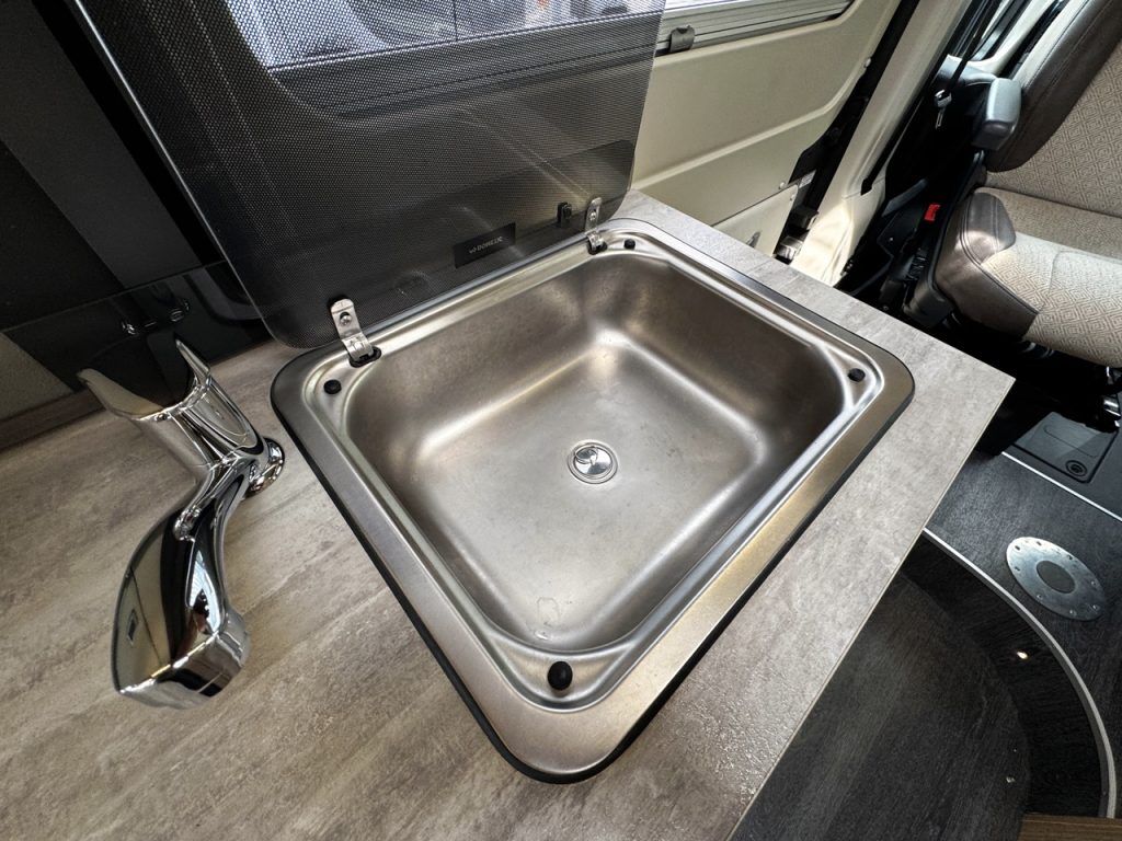Auto-Trail V-Line 635 Sport