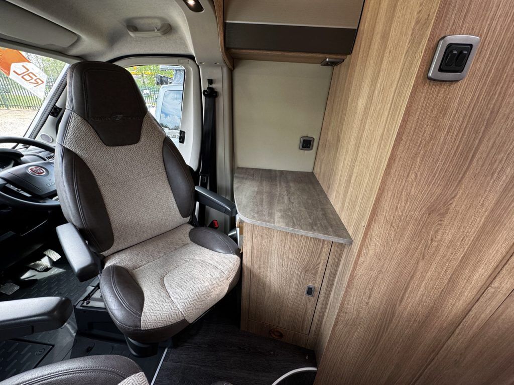 Auto-Trail V-Line 635 Sport