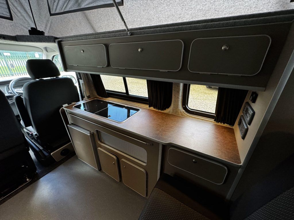 Volkswagen T6.1 Highline Camperking