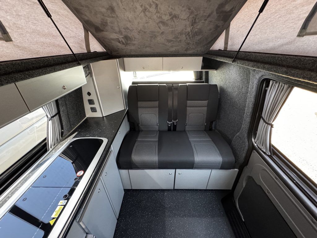 Volkswagen T6 Highline 8 Ball 2021