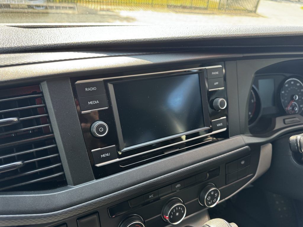 Volkswagen T6 Highline 8 Ball 2021