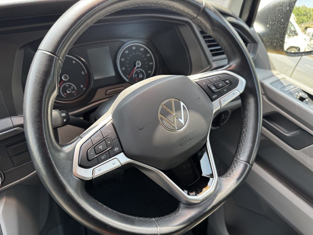 Volkswagen T6 Highline 8 Ball 2021