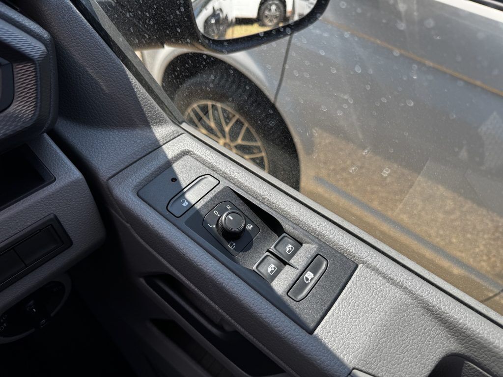 Volkswagen T6 Highline 8 Ball 2021