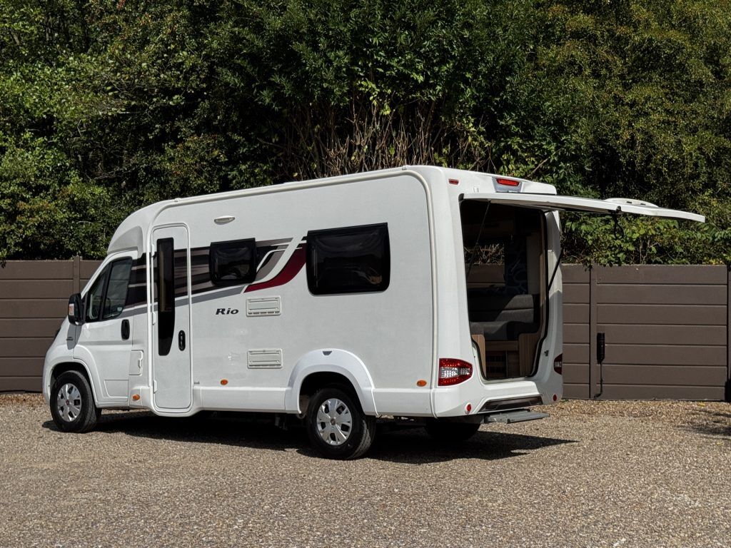 Swift Rio 320 2015