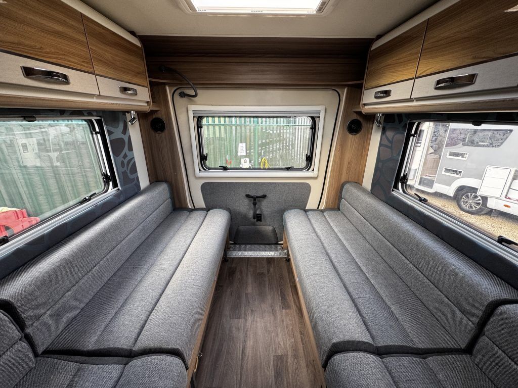 Swift Rio 320 2015