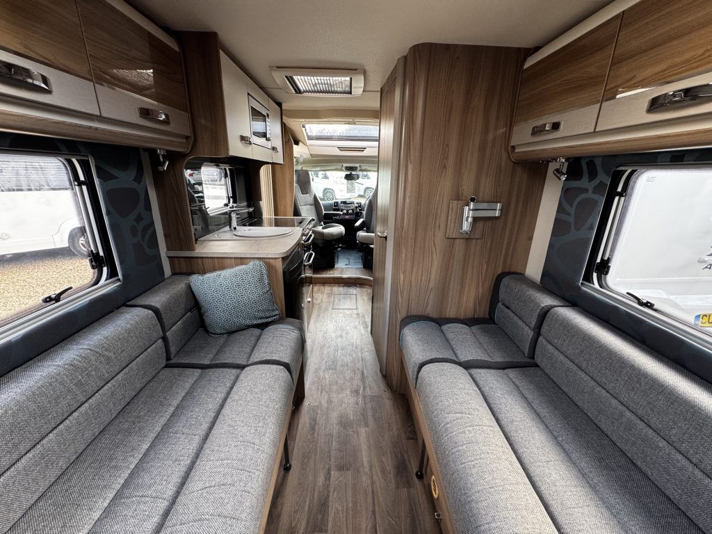 Swift Rio 320 2015