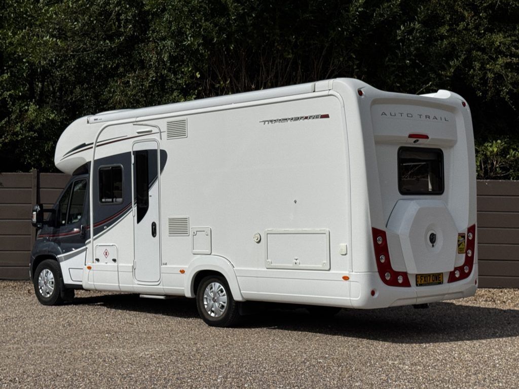 Auto-Trail Tracker RB 2017