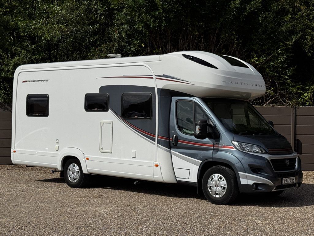 Auto-Trail Tracker RB 2017