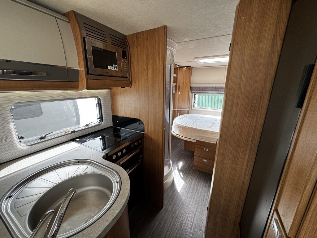 Auto-Trail Tracker RB 2017