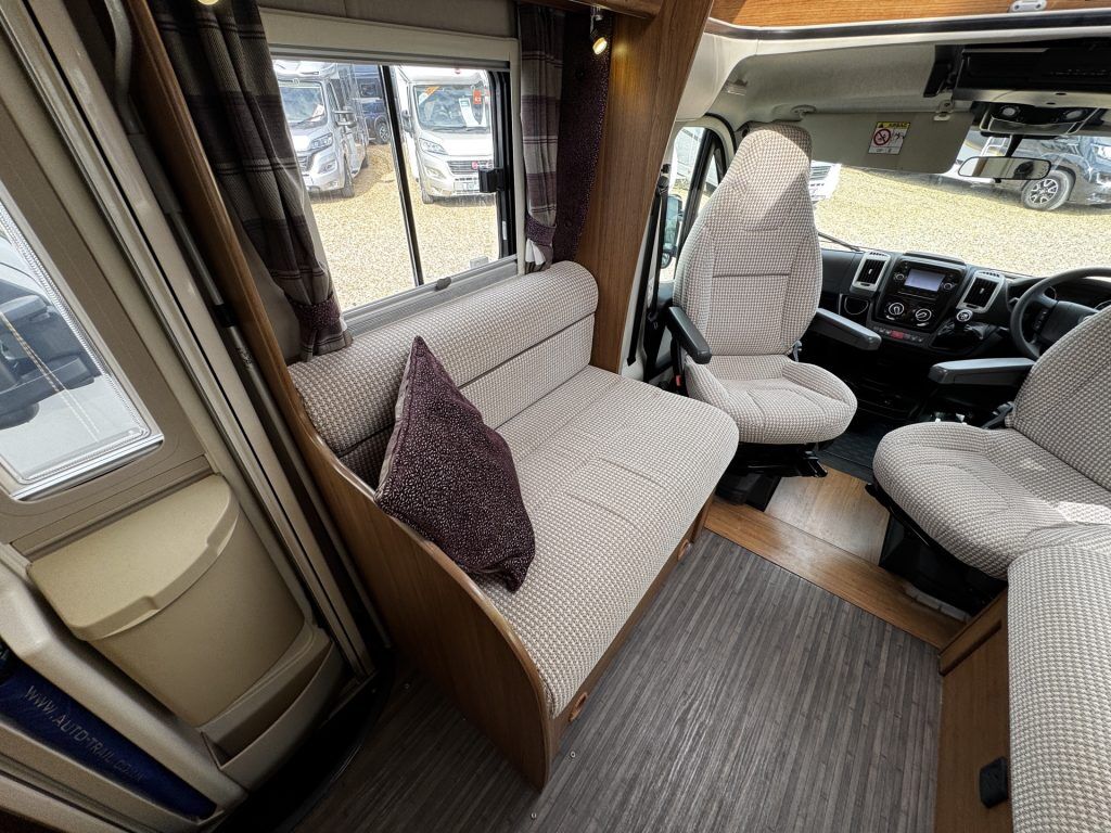 Auto-Trail Tracker RB 2017