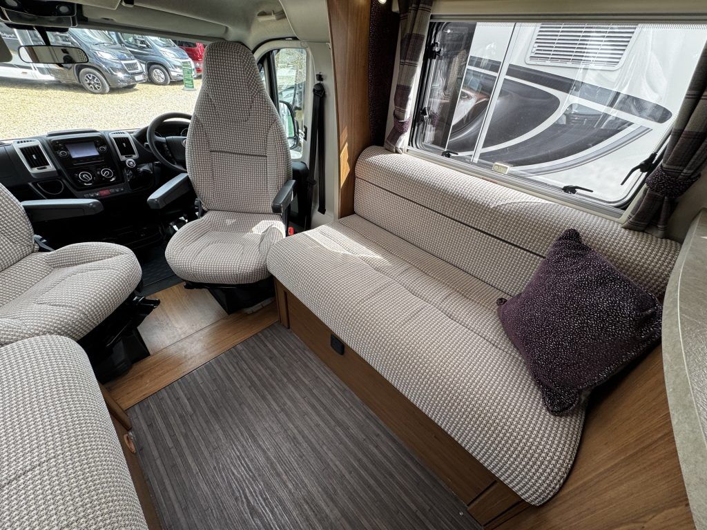 Auto-Trail Tracker RB 2017