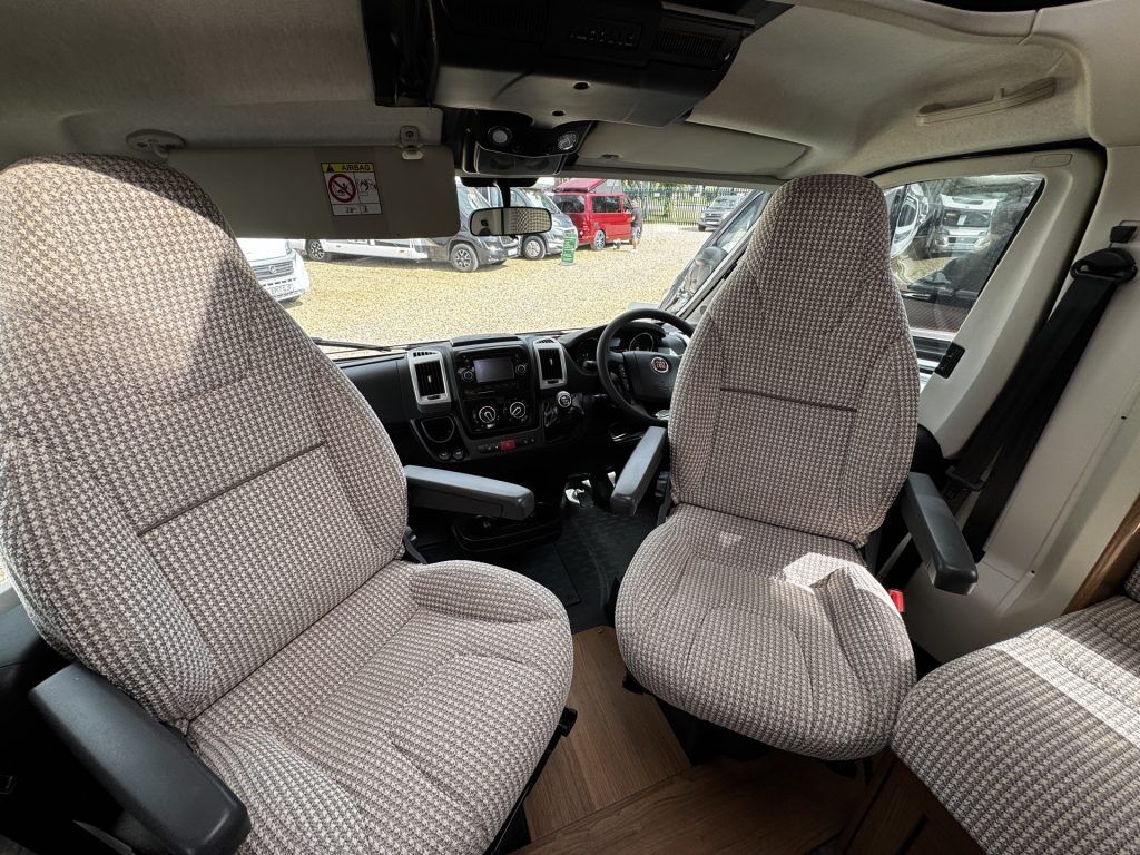 Auto-Trail Tracker RB 2017