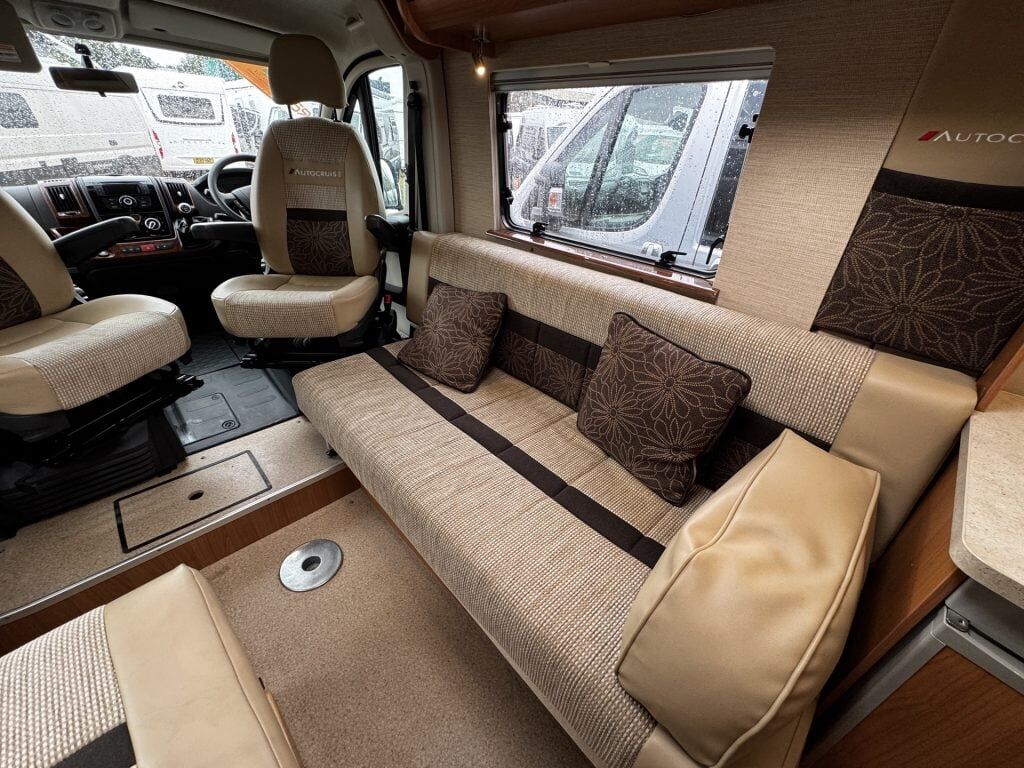 Autocruise Tempo 2012