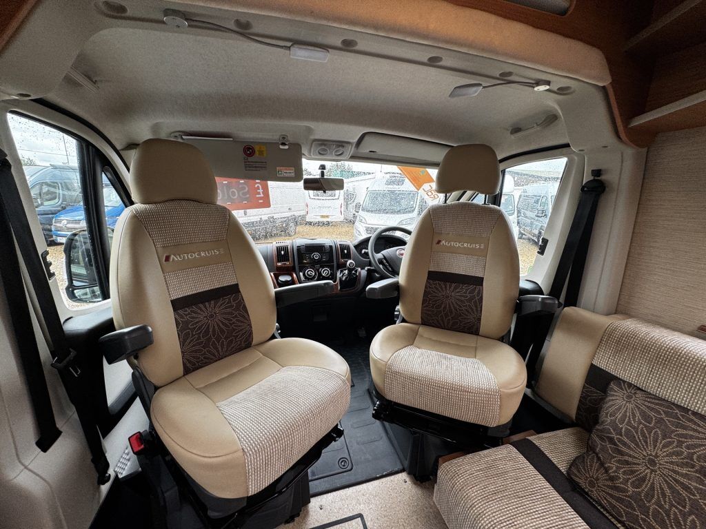 Autocruise Tempo 2012