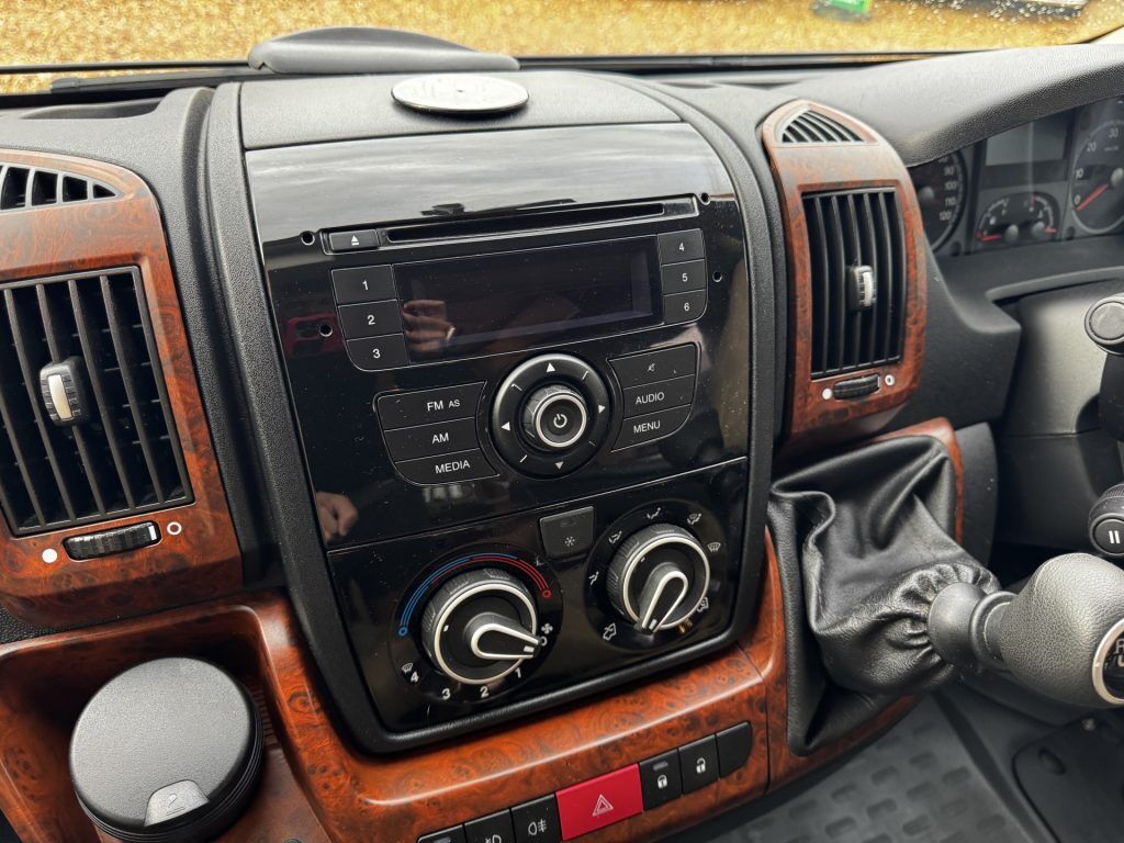 Autocruise Tempo 2012