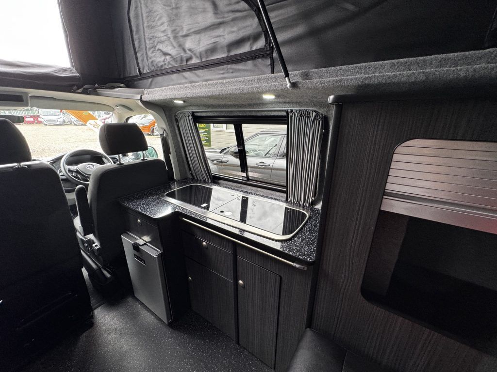 Volkswagen T6 Highline Sunrise Conversions 2016
