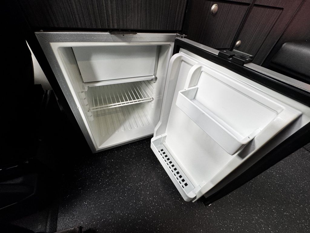 Volkswagen T6 Highline Sunrise Conversions 2016