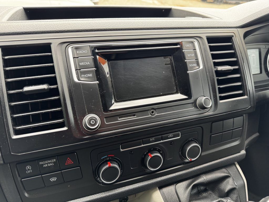Volkswagen T6 Highline Sunrise Conversions 2016