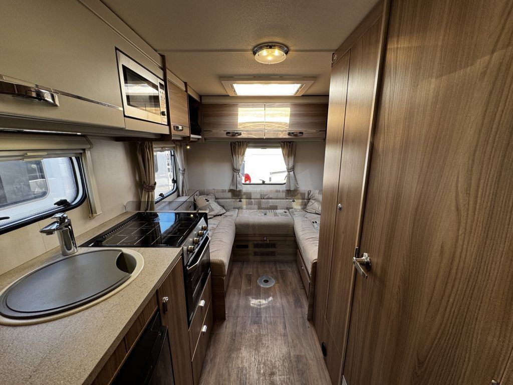 Swift Lifestyle 644 2016