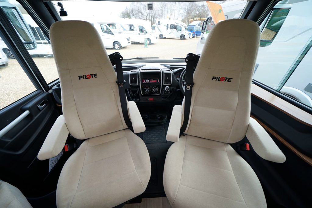 Pilote Sensation G740 GJ